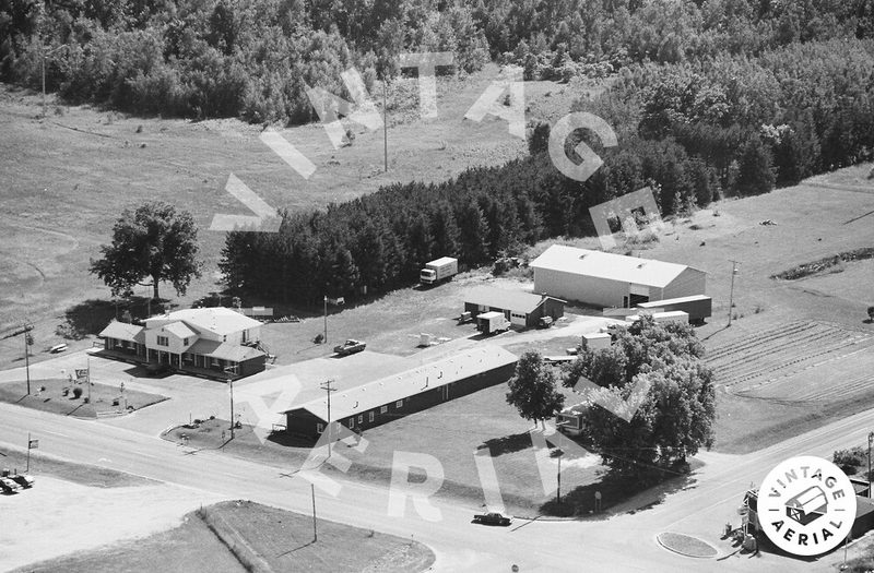 Sheridan Sleep and Stay (Half Moon Motel) - 1980 Aerial